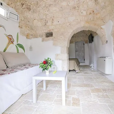 Trullo Giglio